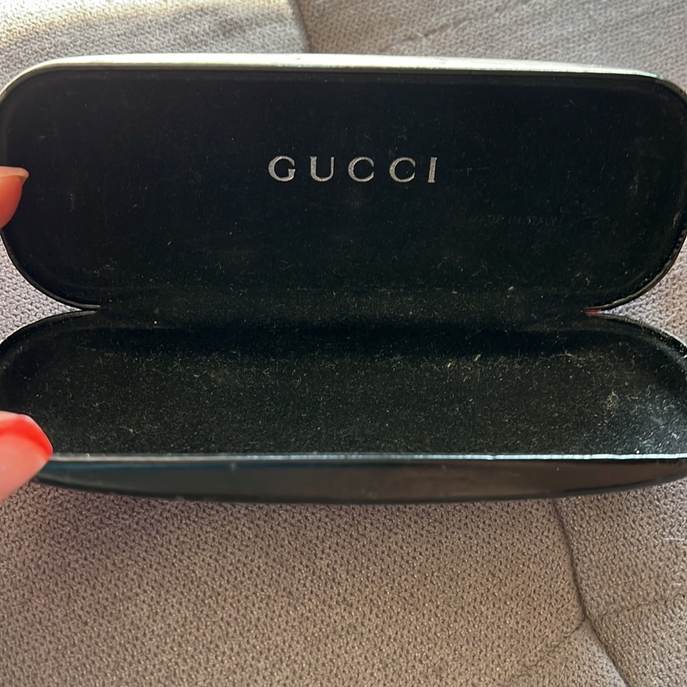 Gucci Black Leather Eyeglasses Sunglasses Case Color: Black/Silver